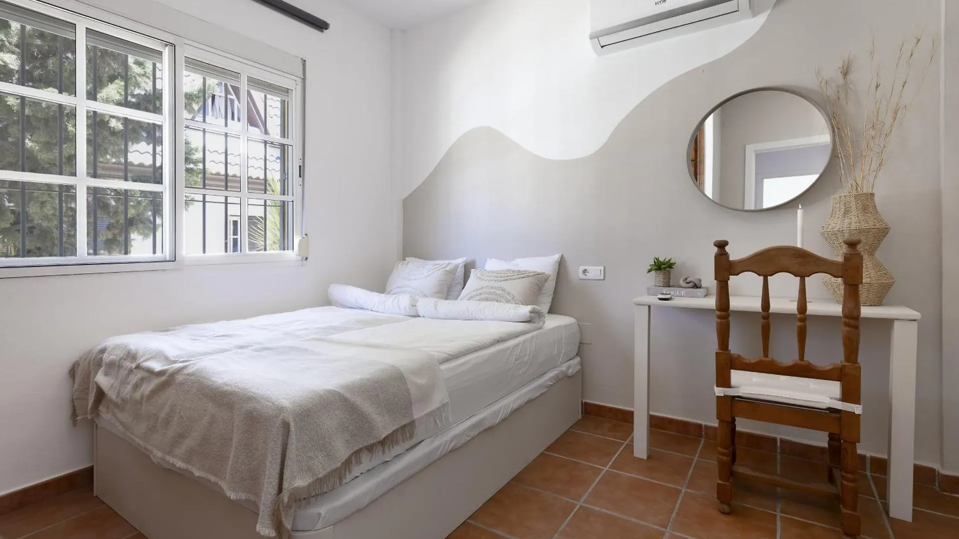 别墅 阿尔豪林德拉托里Casa Pinos De Picasso别墅